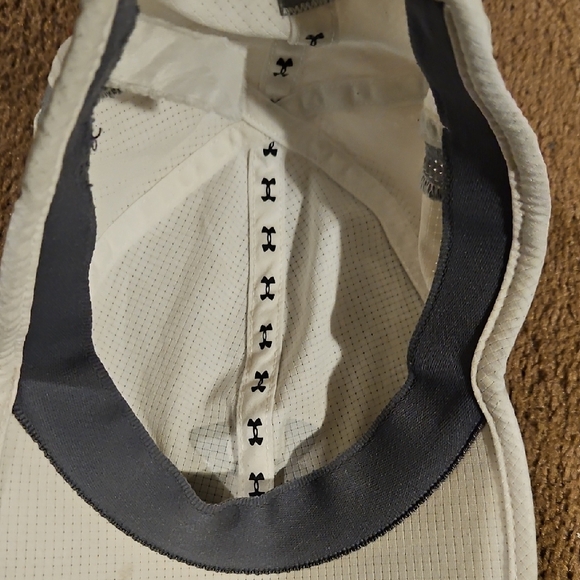 Under Armour Performance Cap - Picture 4 of 5